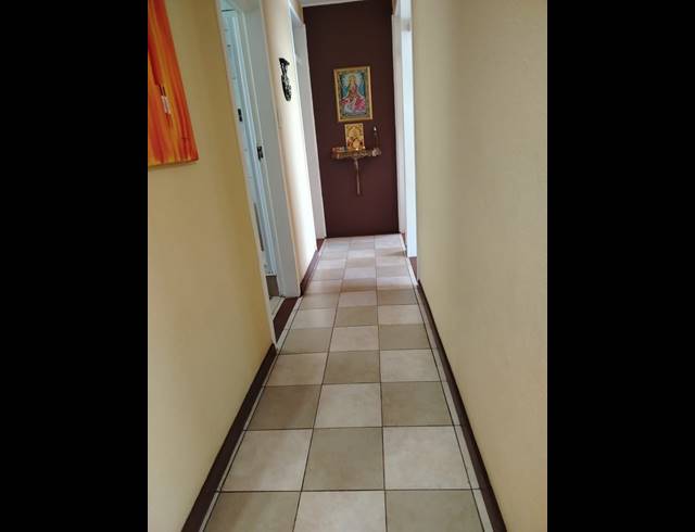 3 BEDROOM APARTMENT FOR SALE IN LENNOXTON